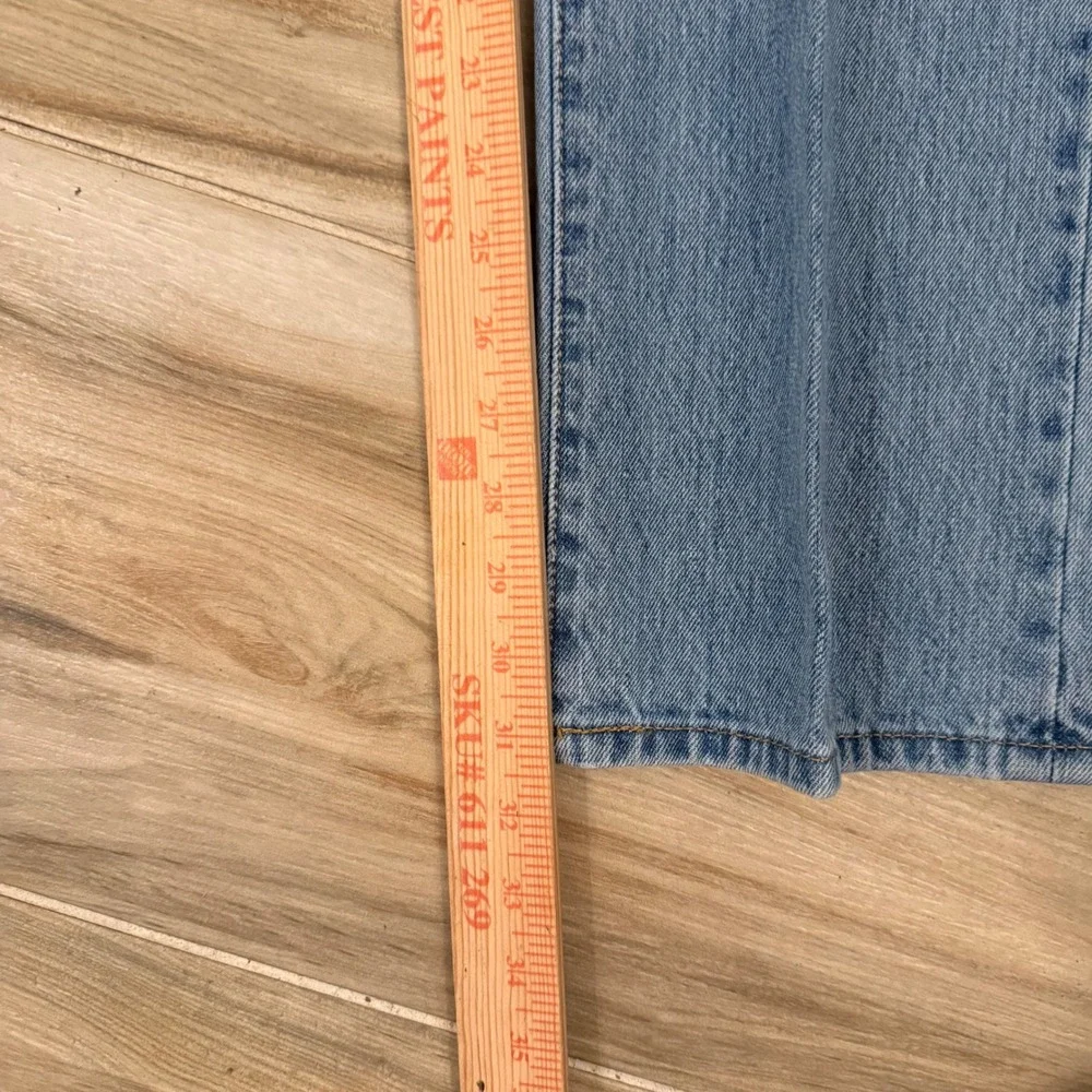 Vintage Y2K Levis 501 Original Fit Straight‎ Leg Light Wash Jeans Mens 34x32